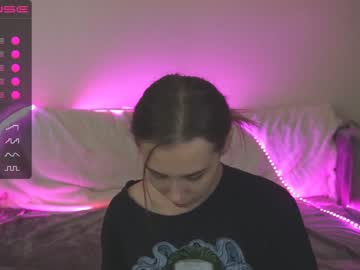 cam girl dainty_bit image #2121030