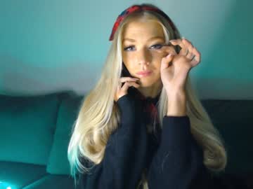 cam girl pervyblonde image #703126