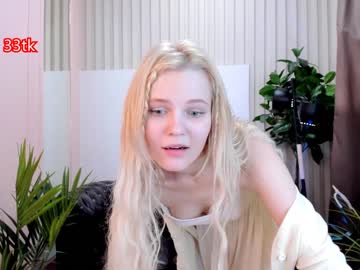 cam girl alien_kitty_ellie image #2376155
