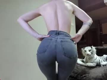 cam girl sofiaandwonderland image #1057441