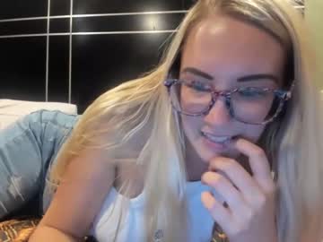 cam girl mariah95 image #233882