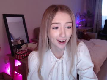 cam girl gudeeetama image #240335