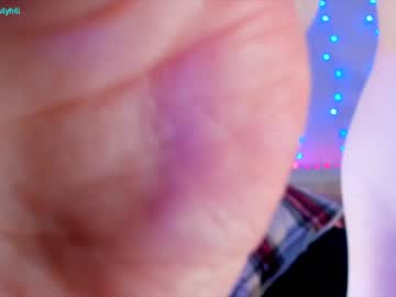 cam girl littlee33 image #620199