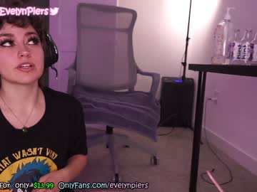 cam girl evelynpiers image #2229223
