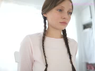 cam girl pureangeldolores image #2890786