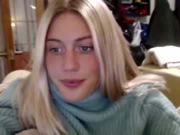 cam girl bambis_honeypot image #1094617