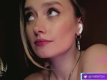 cam girl _yvie_ image #3544778