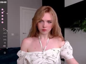 cam girl small_blondee image #1909134