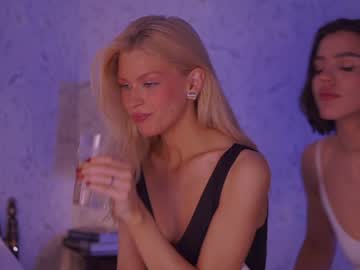 cam girl _2strangers image #2077058