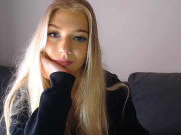 cam girl pervyblonde image #1233488