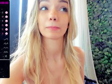 cam girl sassyt33n image #3551110