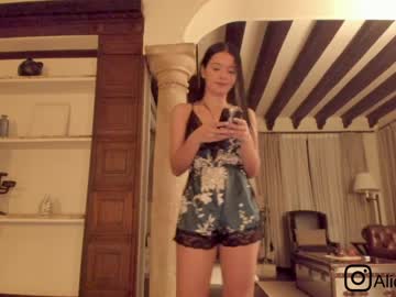 cam girl alicia_uwu image #3097873