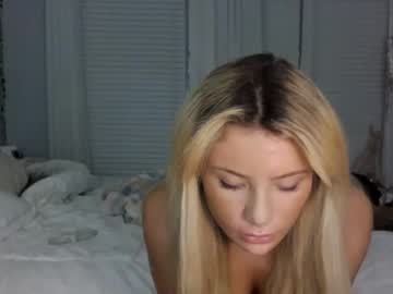 cam girl sarahbabyyy19 image #3999355
