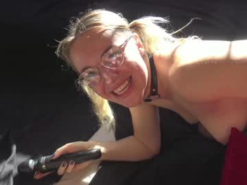 cam girl xtina__ image #1025118