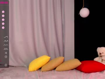 cam girl small_blondee image #2463419