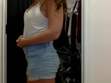 cam girl carolinakiss14 image #2487382
