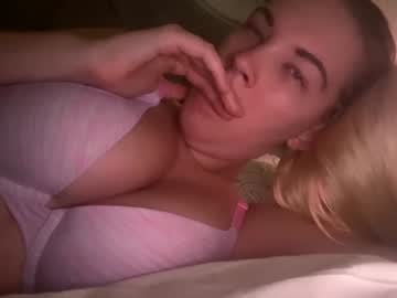 cam girl mariah95 image #3054845