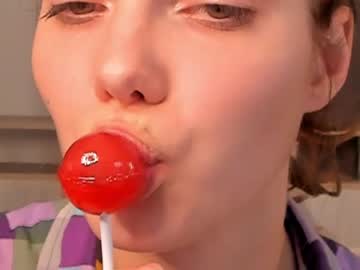 cam girl elvirasanti image #677129