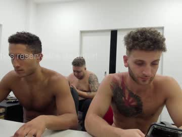 cam man classied image #1533662