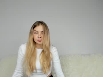 cam girl katya_loves image #3880321