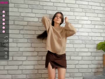 cam girl carolynjacquelins image #3146995