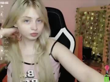 cam girl shy_blondiee image #3820155