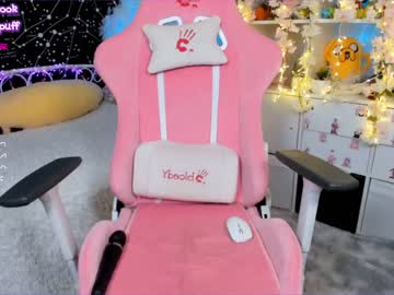 cam girl littleflufflepuff image #2924462