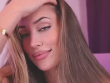 cam girl francescadomi image #2959466