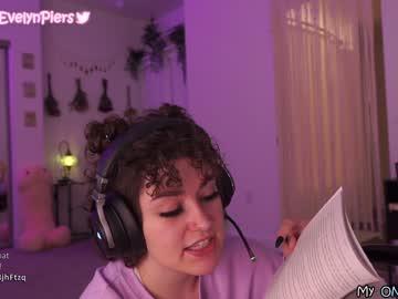 cam girl evelynpiers image #2639138