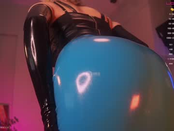 cam girl bronnica image #1120886