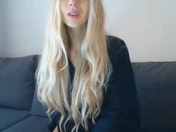 cam girl pervyblonde image #731444