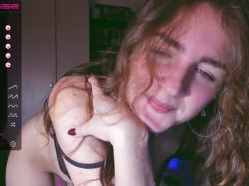 cam girl paige_coyness image #893120