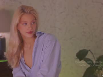 cam girl _2strangers image #2416061