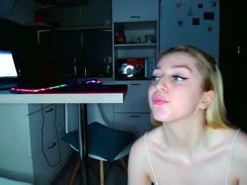 cam couple kissallisse image #2070002