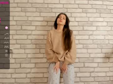 cam girl carolynjacquelins image #3152417