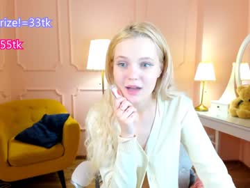 cam girl alien_kitty_ellie image #2391299