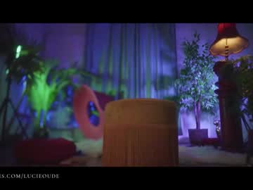 cam girl lucieoude_ image #3348729