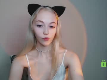 modest_elizabeth cam