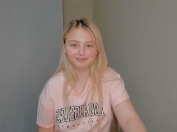 cam girl shy_blondiee image #3653418