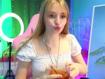 cam girl luciaostin image #4033976