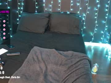 cam girl milavalentinax image #943345