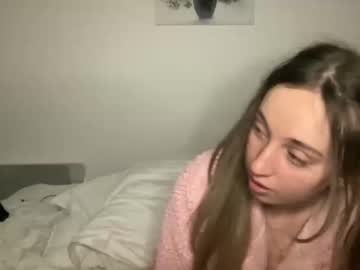cam girl lilmills image #1030832