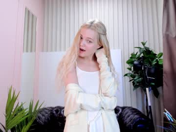 cam girl alien_kitty_ellie image #2375730