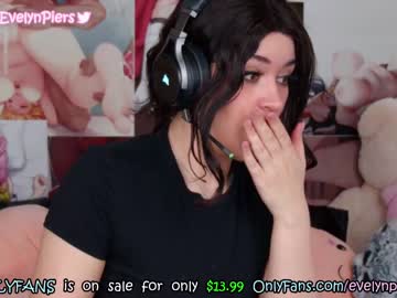 cam girl evelynpiers image #1058383