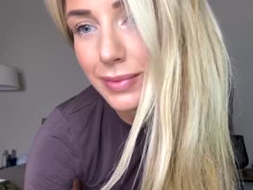 cam girl theselina_kyle image #1329704