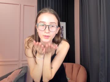 cam girl emily_barness image #2518960