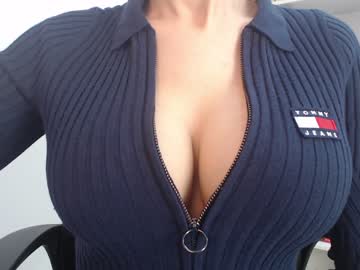 cam girl eat_mee_out image #2125539