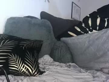 cam girl hotmilfkris image #2555530