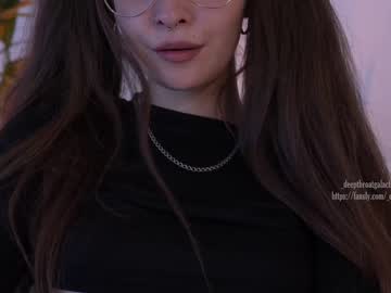 cam girl _deepthroatgalactica image #2103950