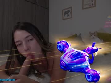 cam girl _arianalzate_ image #2330873